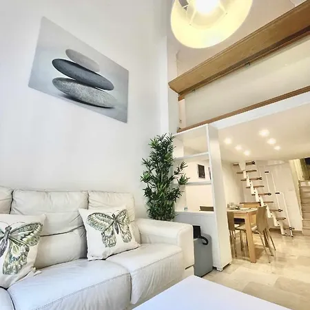 Apartment Centro Station Maria Zambrano Parking Free Malaga