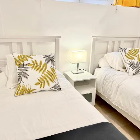 Apartment Centro Station Maria Zambrano Parking Free